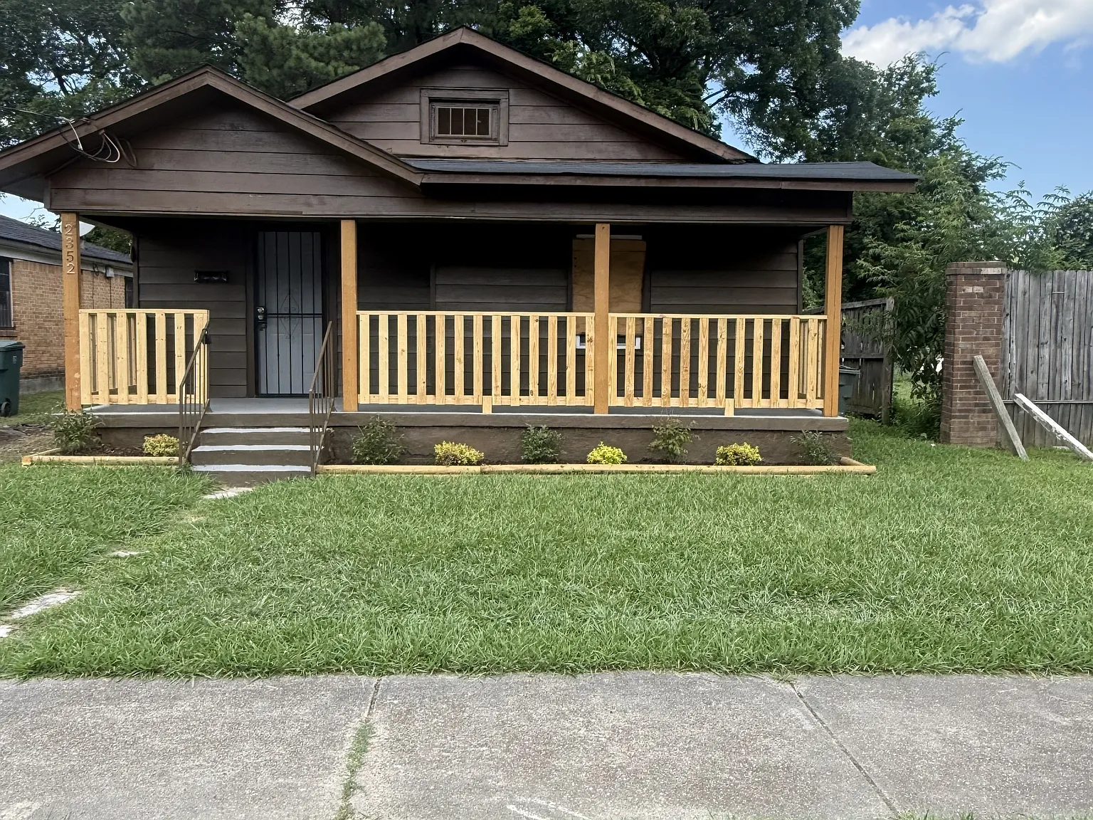 2352 Hubbard Avenue - 1 — Photo 3