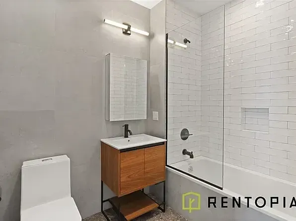 74 North First Street image 5 of 11