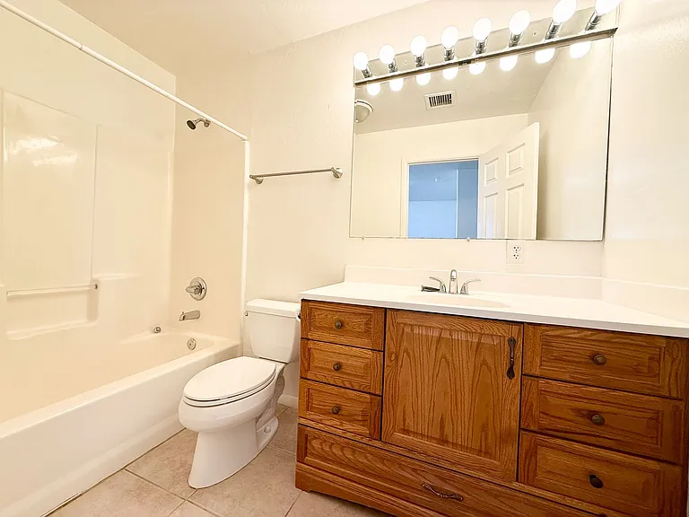 430 W Lake Louise Rd — Photo 14
