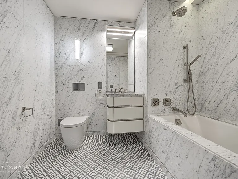 301 Park Ave #2004 — Photo 7