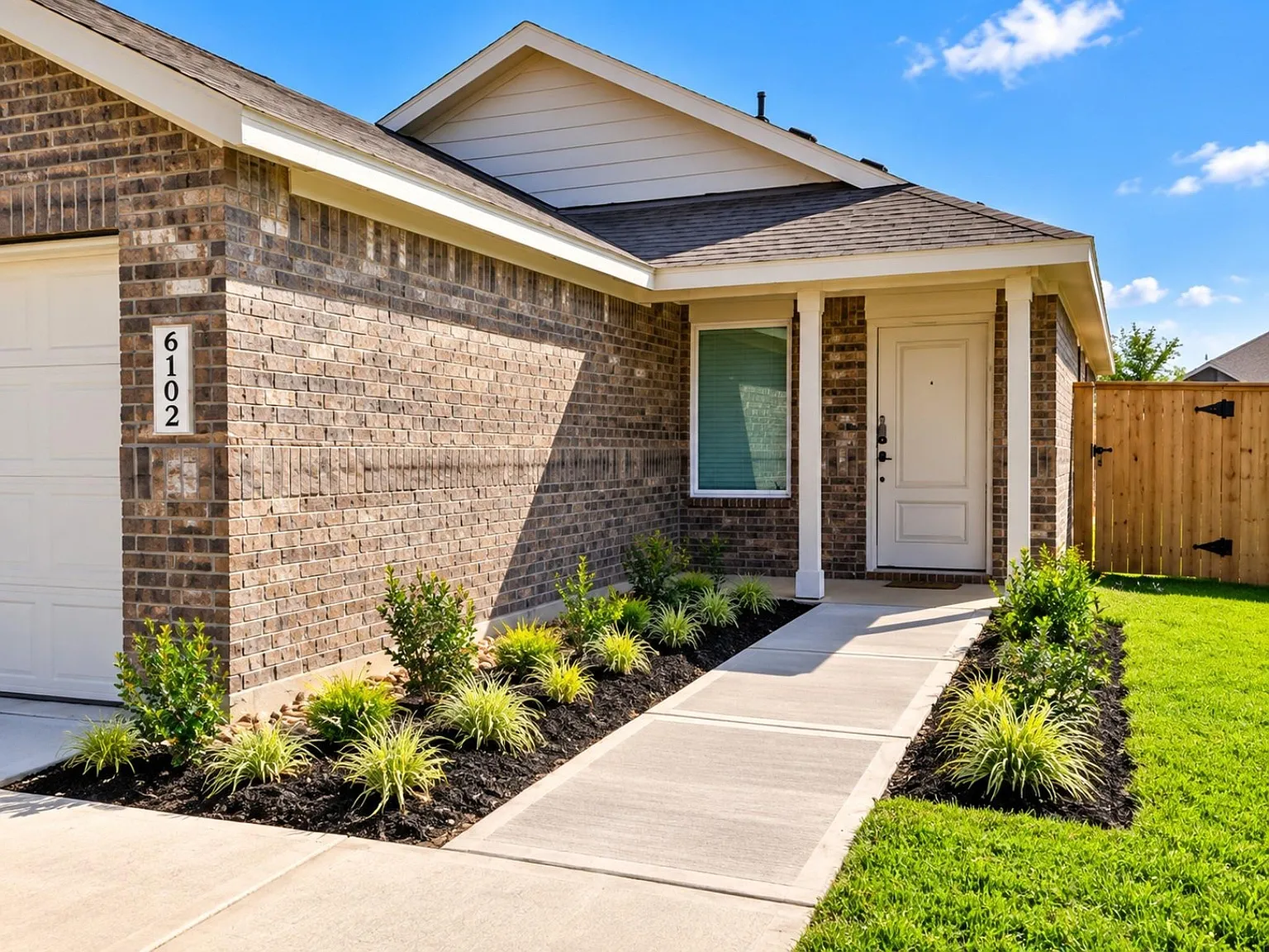 3 bed, 2.0 bath, $2,000 — Photo 4