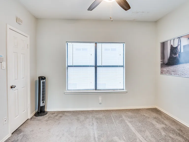 2728 Reagan St #202 — Photo 21