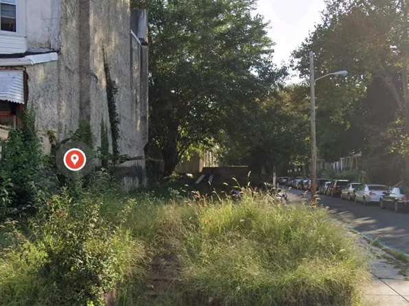 1420 S 58th St, Philadelphia, PA 19143