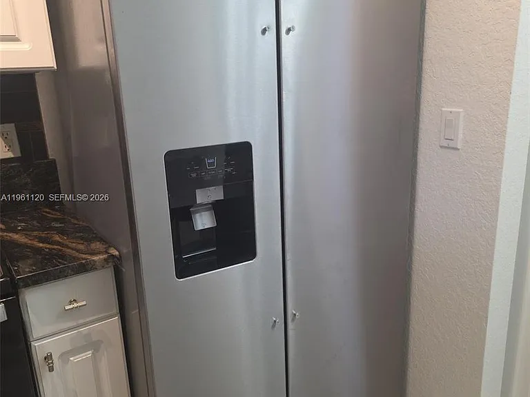 4211 Napoli Lake Dr #4211 — Photo 7