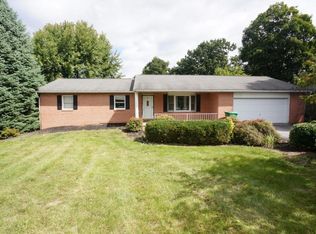 29 Buckingham Dr, Chambersburg, PA 17201