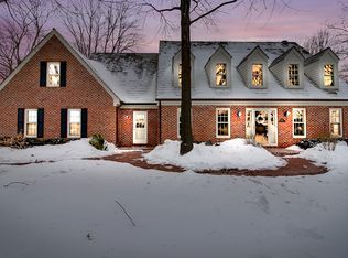 2505 Chanticleer Ct, Brookfield, WI 53045