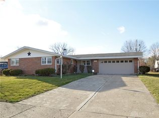 425 Geron Dr, Springfield, OH 45505