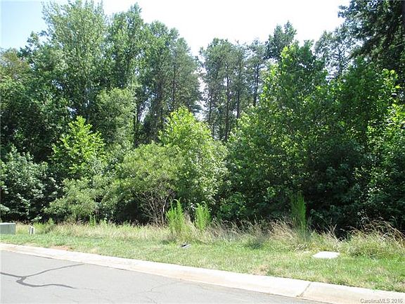 2nd image of 1008 Hartshaw Ct #L 10