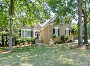 18616 Maplecroft Lake Ln, Davidson, NC 28036