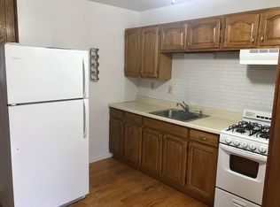 2717 Quinlan St, Yorktown Heights, NY 10598