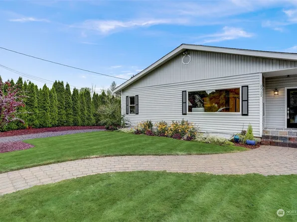 23125 25th Avenue W, Brier, WA 98036