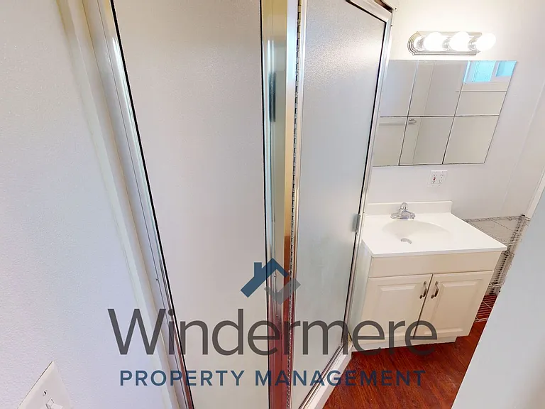 66 Blalock Dr — Photo 4