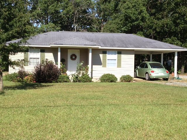 1 bed/1 bath. 626 sq. ft.