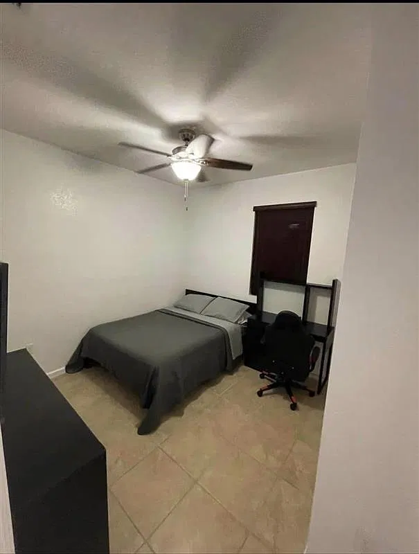 3 bed, 1700 sqft, $850 — Photo 1