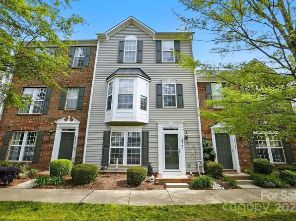 12731 Bullock Greenway Blvd, Charlotte, NC 28277
