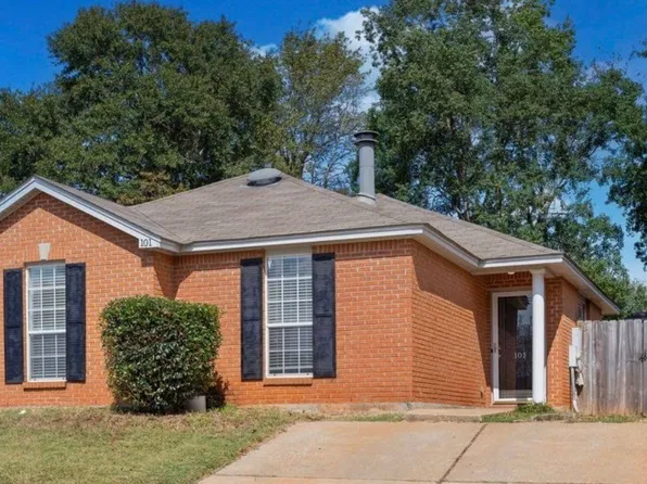 101 Millridge Dr, Millbrook, AL 36054