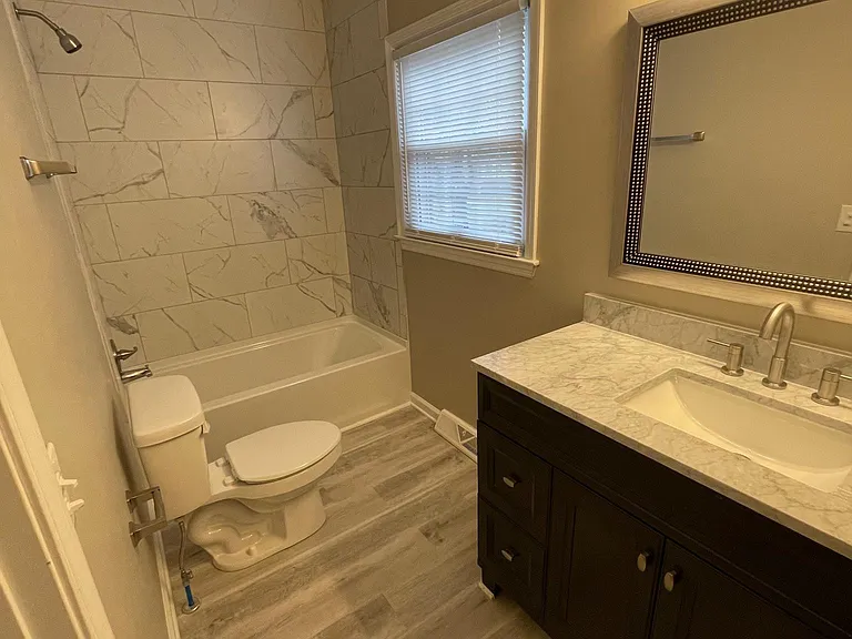 300 Hickory Hill Dr — Photo 7