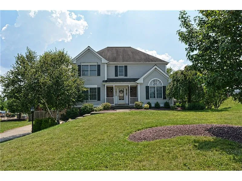 211 Dogwood Cir photo 1
