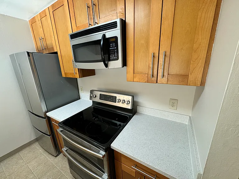 Campbell Square Apartments — Photo 10
