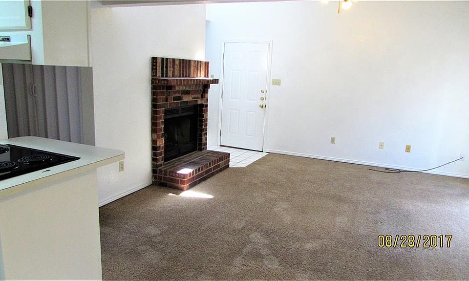 1st image of 675 Harbor Dr N APT A