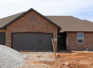 3463 S Suburban Ave, Springfield, MO 65807