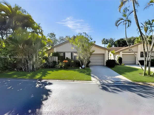 2214 Seagrape Cir, Coconut Creek, FL 33066