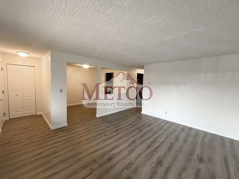 1754 J St — Photo 4