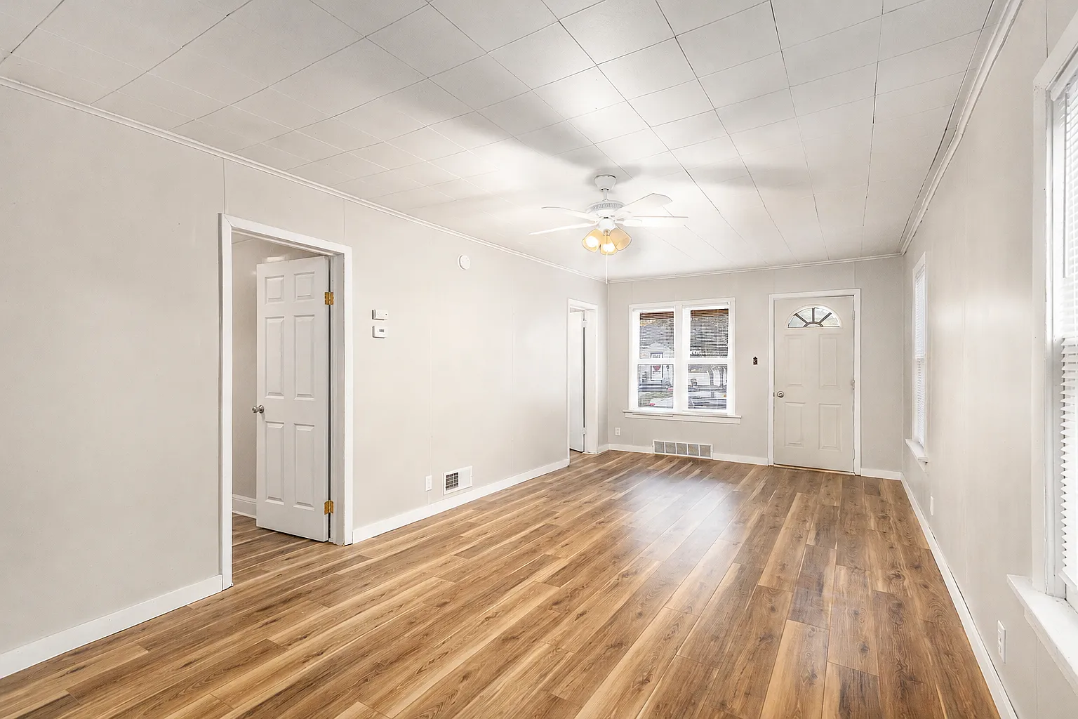 2 bed, 978 sqft, $1,185 — Photo 4