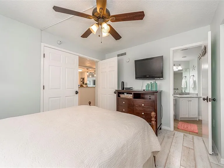 1290 Gulf Blvd #306 — Photo 22
