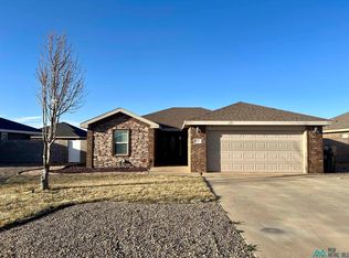 516 Almond Tree Ln, Clovis, NM 88101