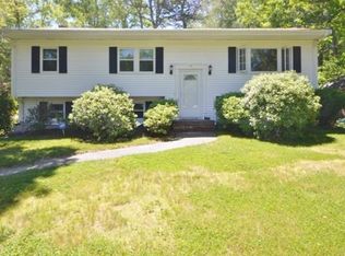 12 Fox Rd, Plymouth, MA 02360