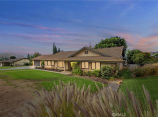 6884 Darlene Ln, Riverside, CA 92509