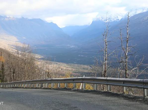 22069 Lynx Way, Eagle River, AK 99577