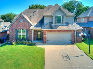 1817 E Kent St, Broken Arrow, OK 74012
