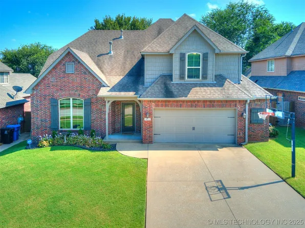 1817 E Kent St, Broken Arrow, OK 74012
