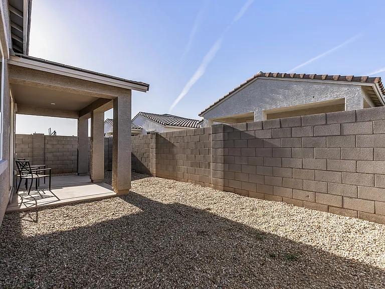 17352 W Paraiso Ln — Photo 44