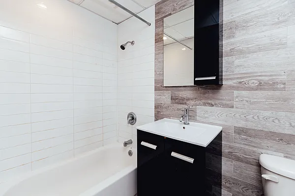 Rented by Nooklyn NYC LLC | media 14