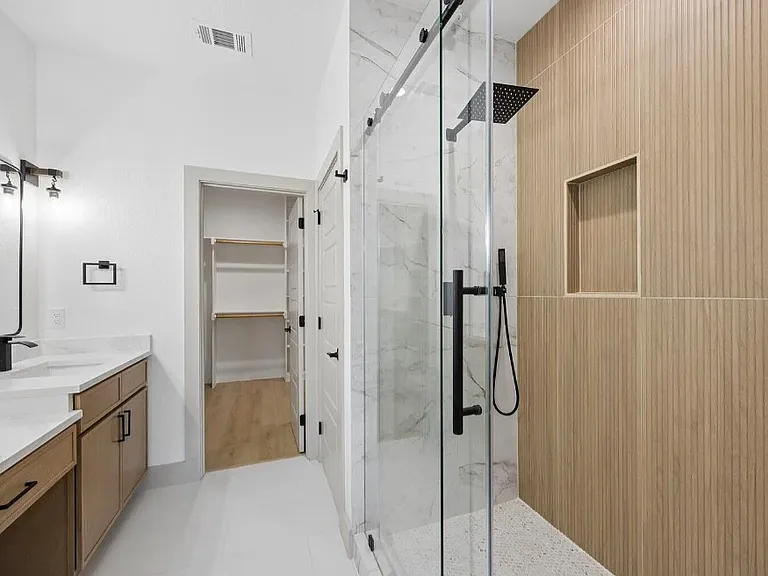 3405 Preston Club Dr — Photo 14