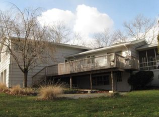 55 Sky Top Dr, Fairfield, CT 06825