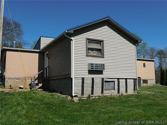 2nd image of 3034 W Cox Ferry Road
