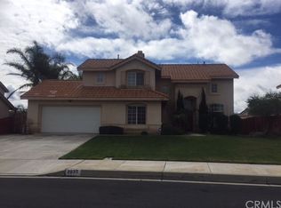 2035 W Via Bello Dr, Rialto, CA 92377
