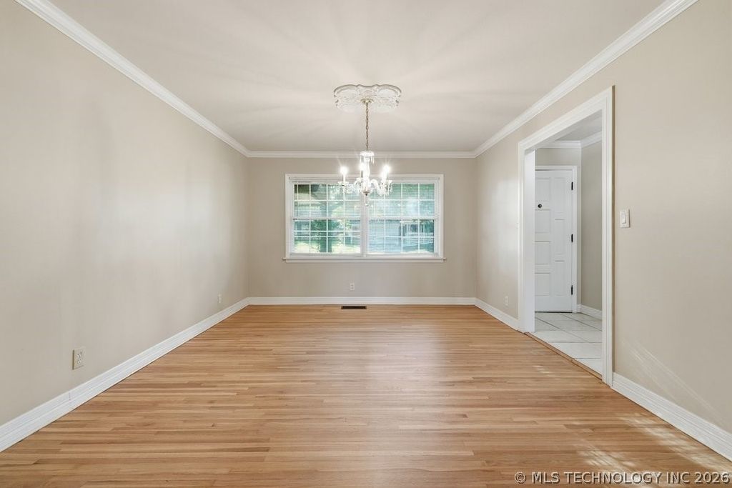 5880 S Quebec Ave, Tulsa, OK - View 3