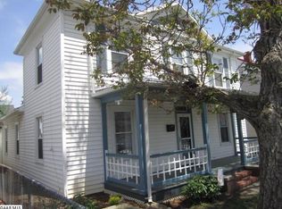 5 E Peabody St, Staunton, VA 24401