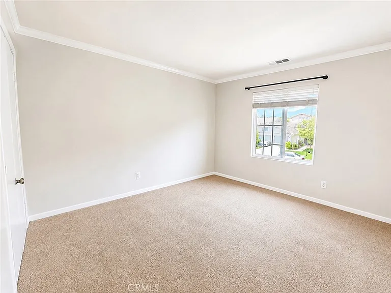 1695 Larkspur Ln — Photo 12