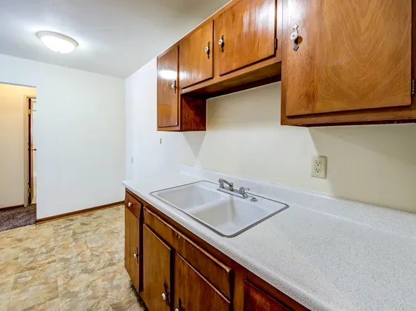 Pillsbury Apartments