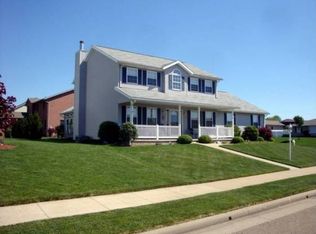 219 Creekside Rd SE, New Philadelphia, OH 44663