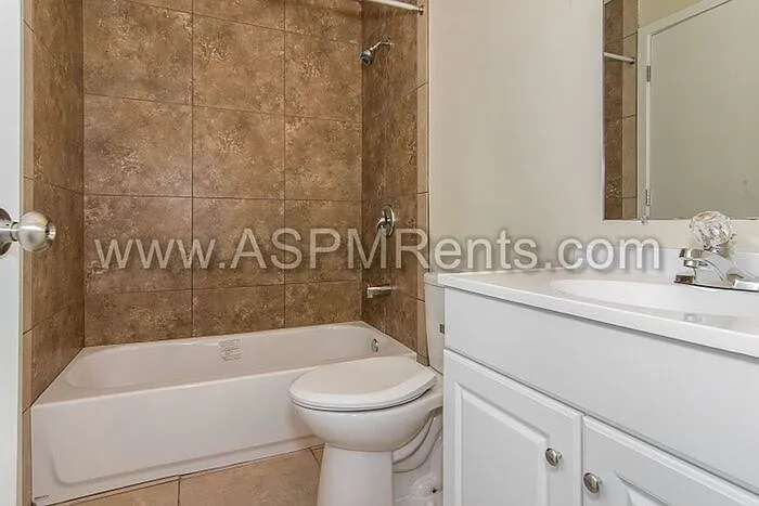 297 E Hill Ave #16 — Photo 11