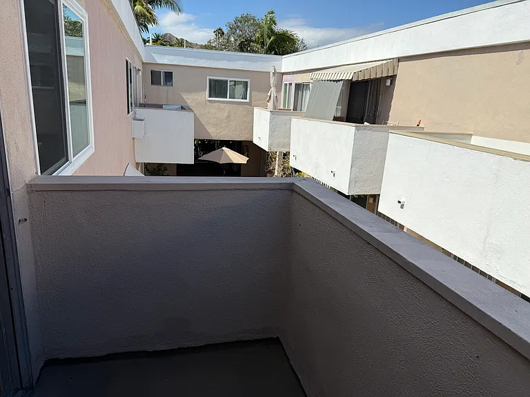 7530 Lexington Ave #15 — Photo 12