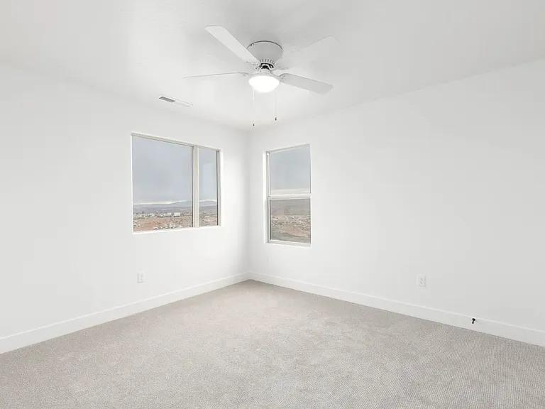 2862 W 500 N — Photo 29