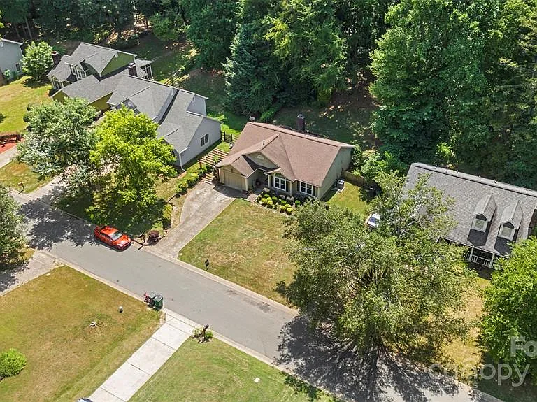 8918 Little Hampton Pl — Photo 4
